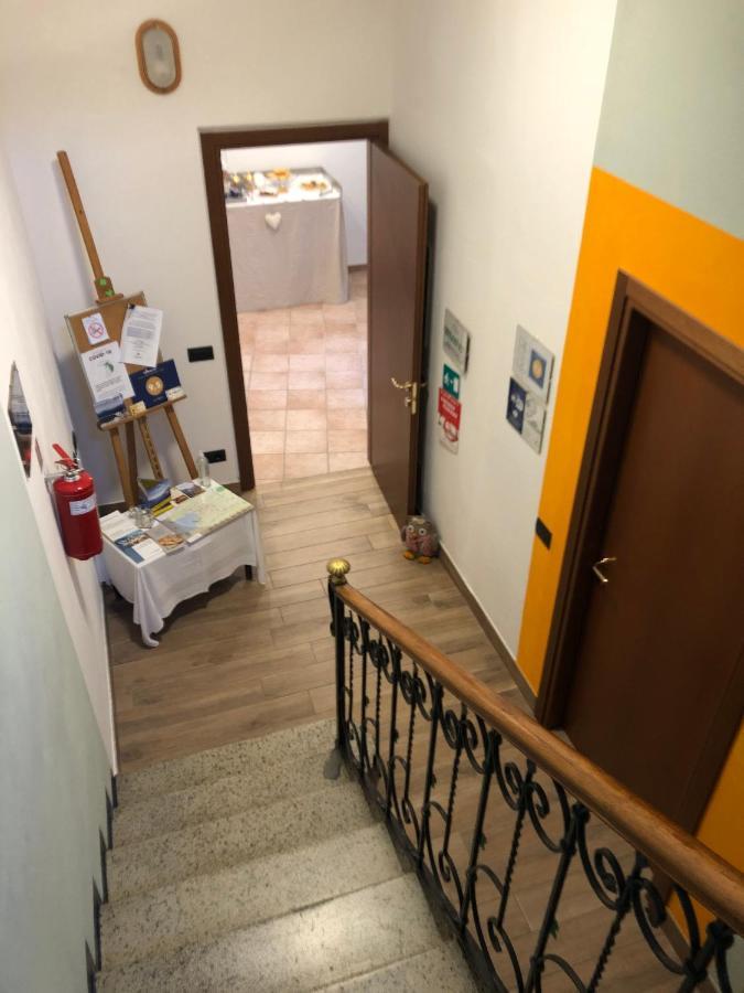 לינה וארוחת בוקר קומו La Tegola מראה חיצוני תמונה